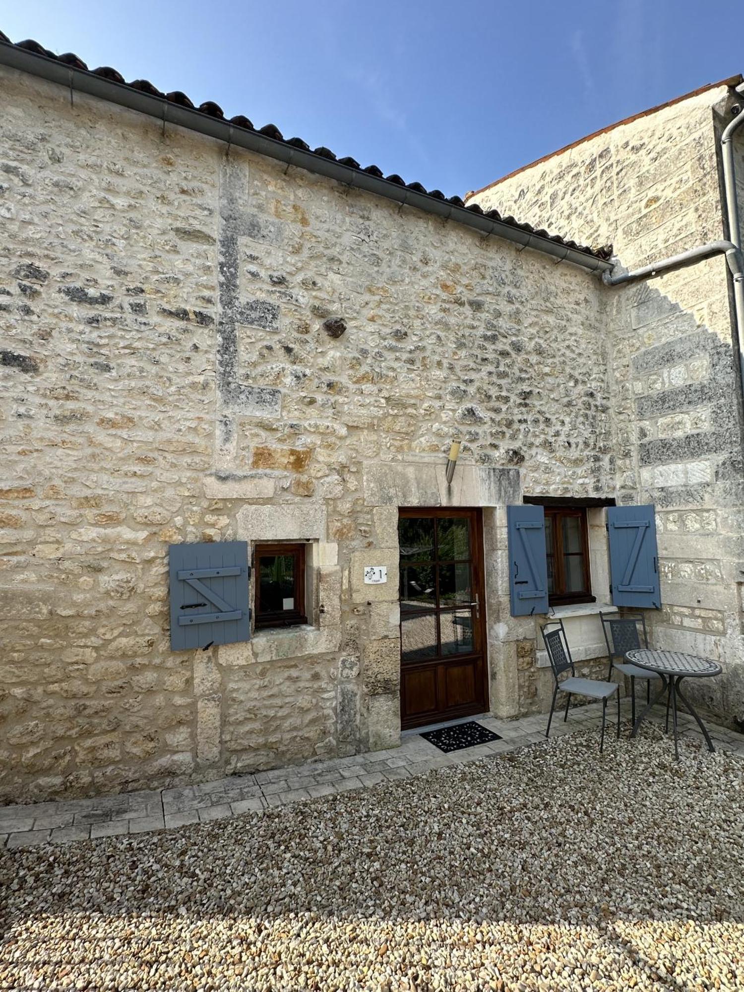 Bourg-CharentePetit Moulin De Veillard别墅 外观 照片
