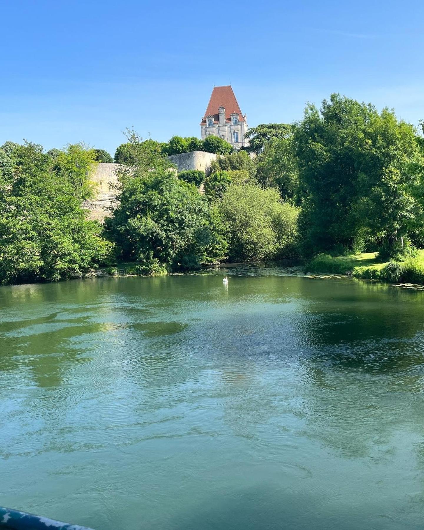 Bourg-CharentePetit Moulin De Veillard别墅 外观 照片